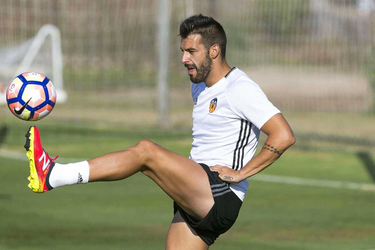 Alvaro Negredo durante un allenamento nel 2016