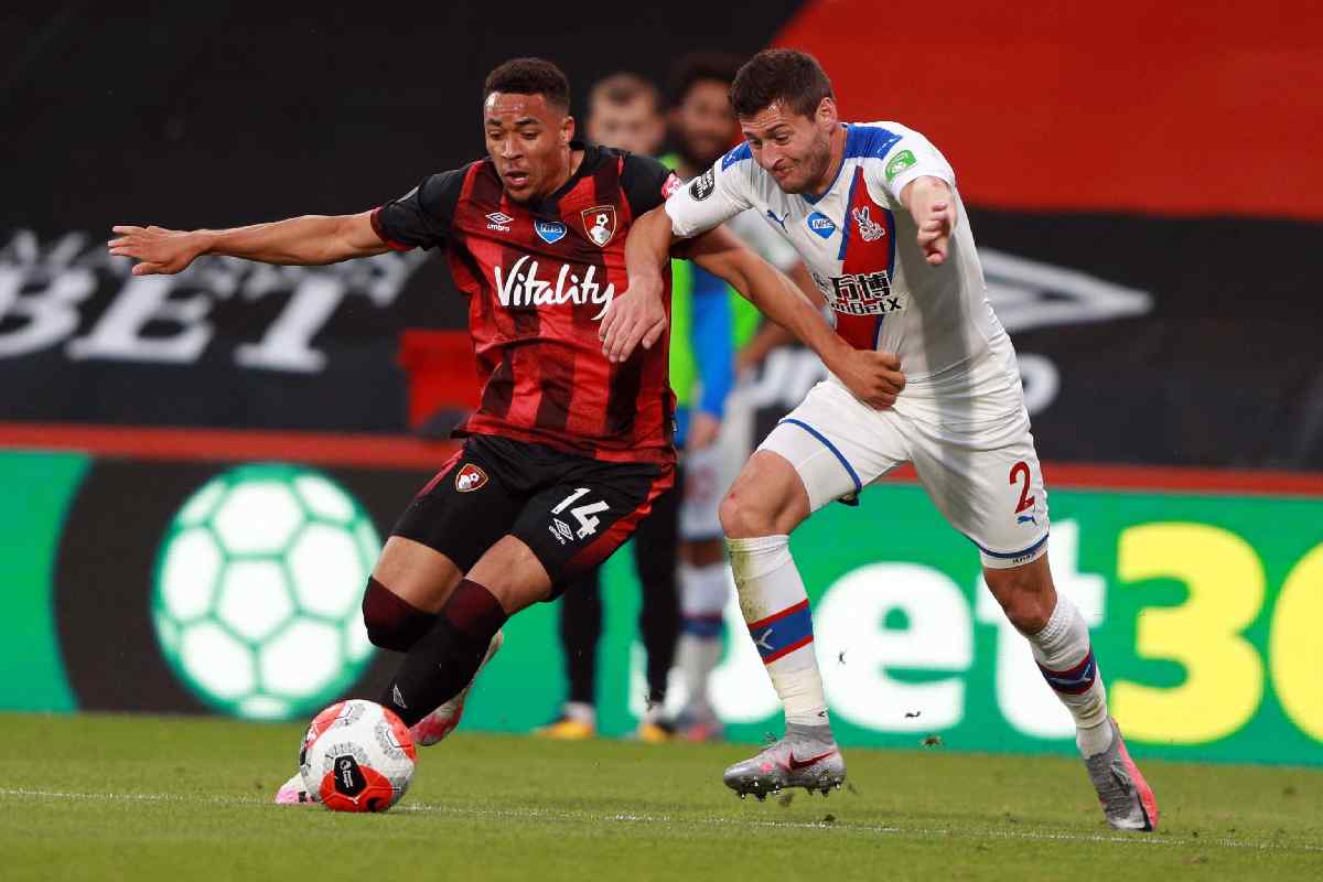 Arnaut Groeneveld con la maglia del Bournemouth