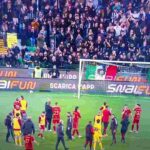 Giocatori della Roma ringraziano i tifosi dell'Udinese