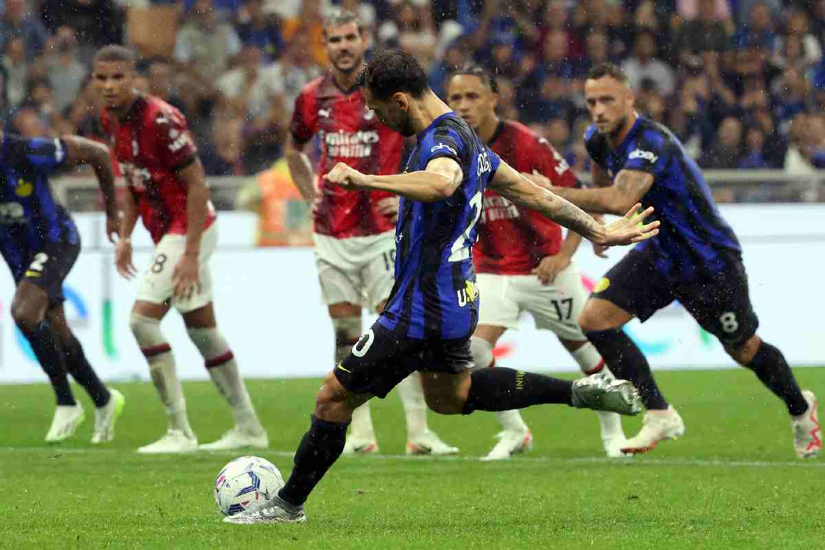 Hakan Calhanoglu Inter - Milan