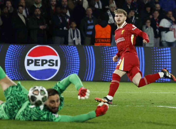 Gianluigi Donnarumma con la maglia del Psg contro il Liverpool in Champions League