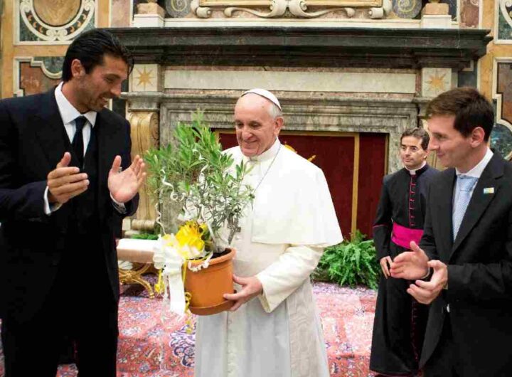 Papa Francesco, Leo Messi e Gianluigi Buffon