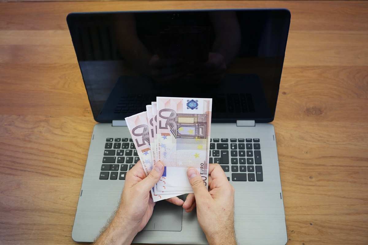 Scommesse su siti illegali, indagati dodici giocatori di Serie A: tutti i nomi