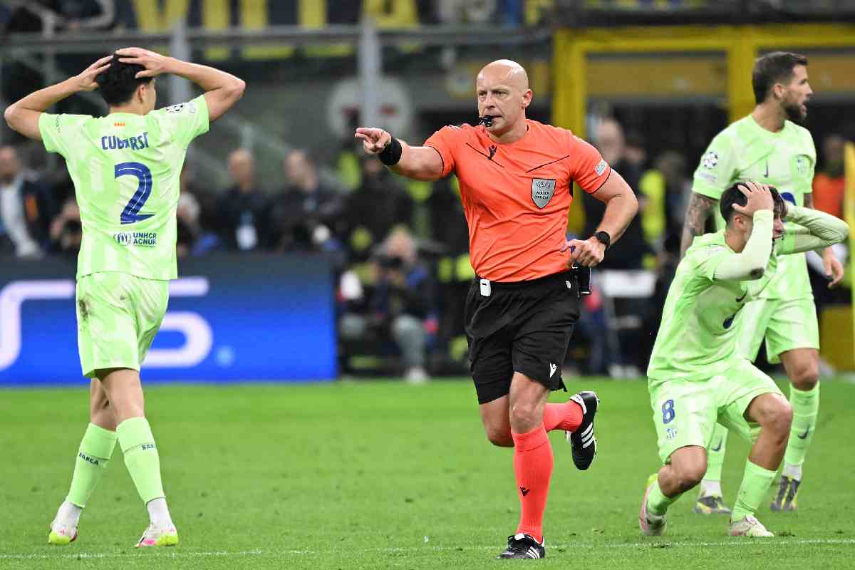 Champions League - Inter-Barcellona, l’arbitro polacco Szymon Marciniak