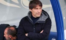Conte resta a Napoli