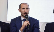 Giorgio Chiellini parla al microfono