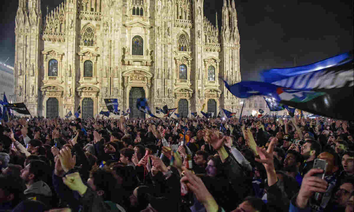 Inter in Piazza Duomo
