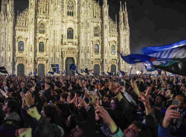 Inter in Piazza Duomo