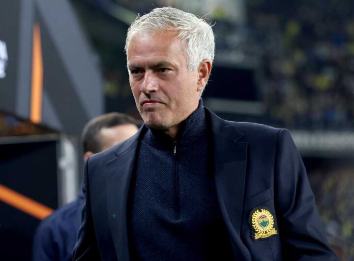 Scandalo messaggi contro Mourinho in Turchia