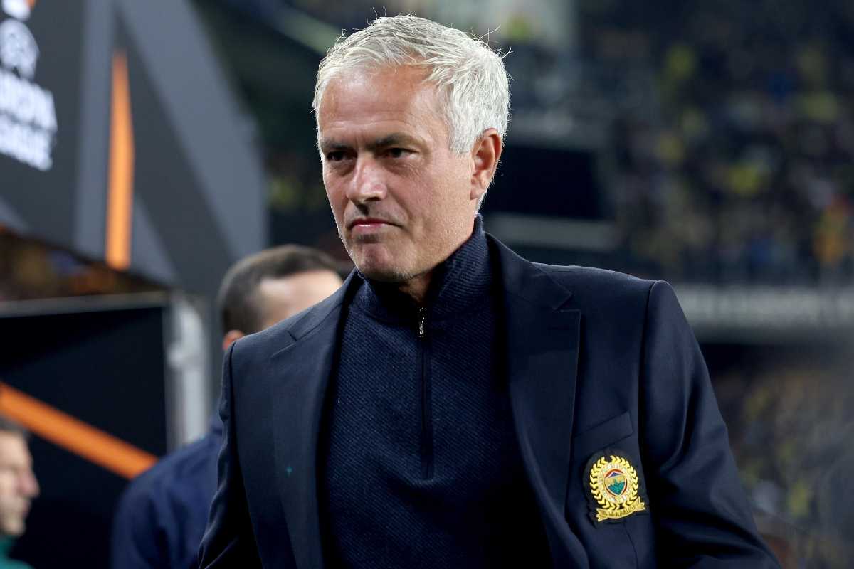Scandalo messaggi contro Mourinho in Turchia