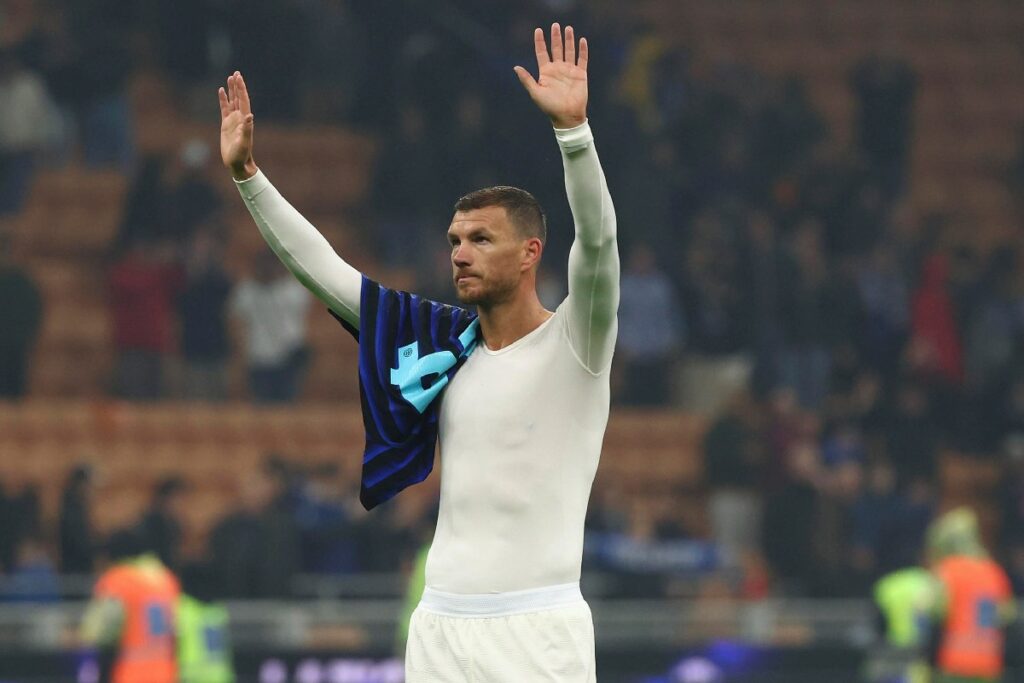 Edin Dzeko, attaccante della Fiorentina