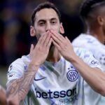 Hakan Calhanoglu centrocampista dell'Inter